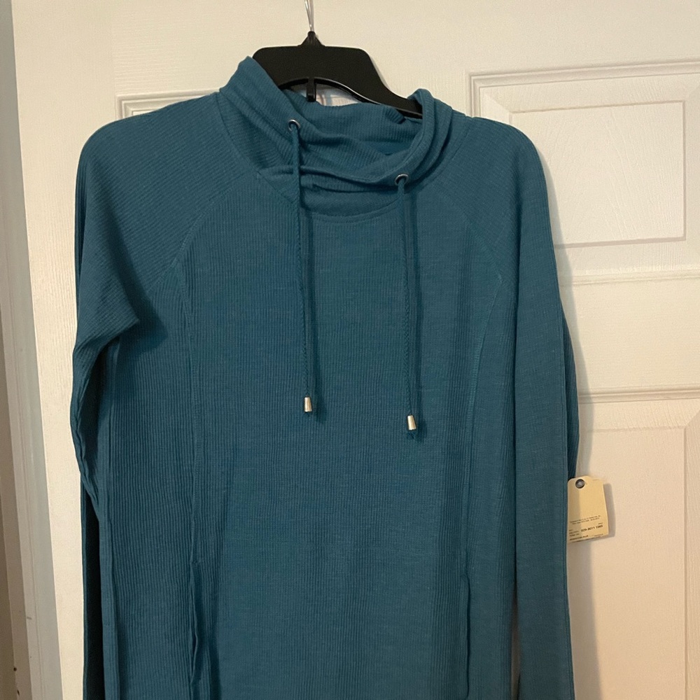 Blue Turtle neck sweatshirt. Size small. Oversized. Brand new.